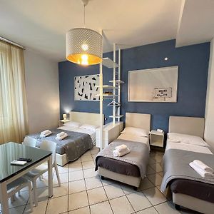 Studio con letto king size